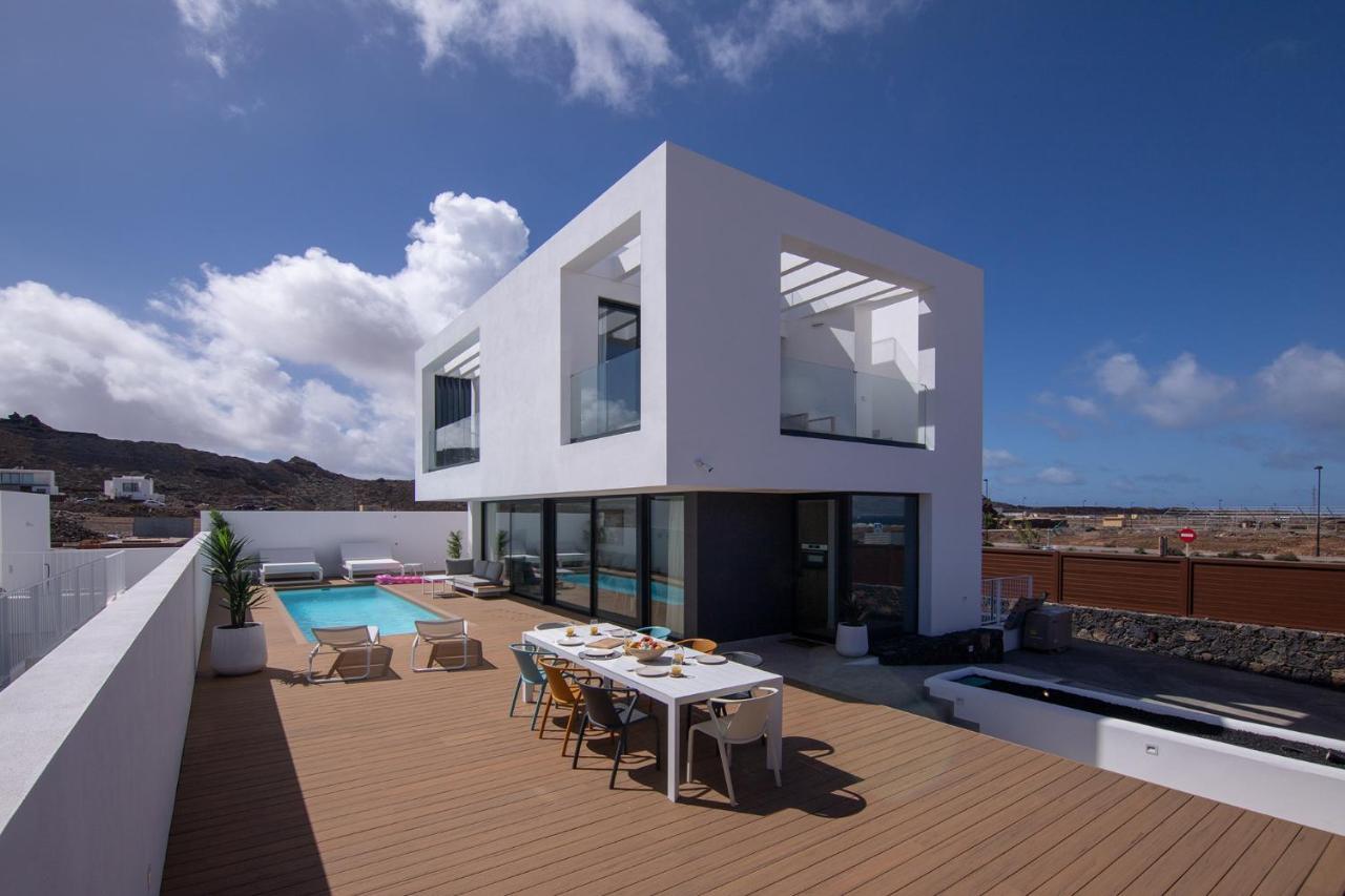 Villa Yolo Luxe Sur Private Pool Corralejo By Holidays Home Esterno foto